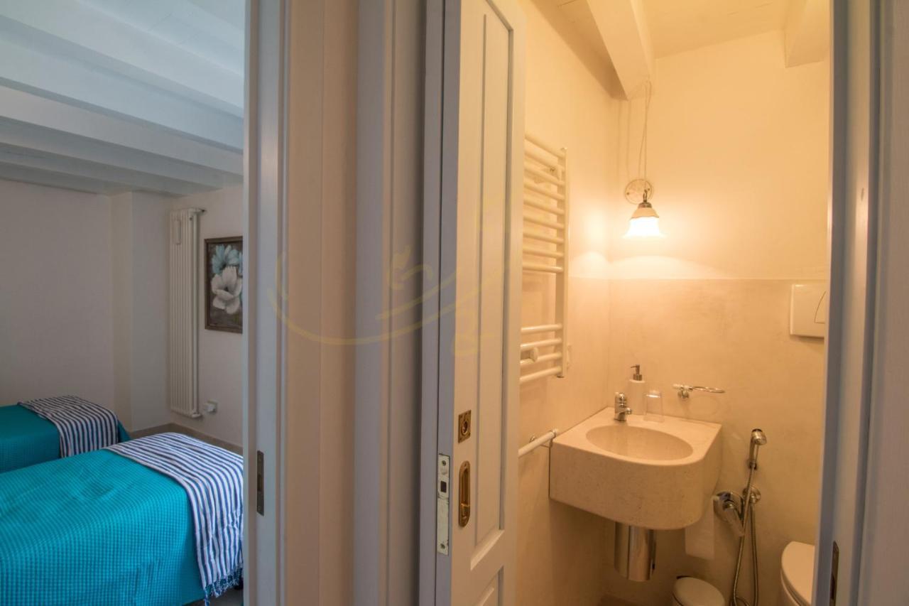 Td Casa Reina In The Historic Center With Terrace Apartment Polignano a Mare Exterior photo